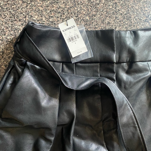 Express shorts - Picture 4 of 4